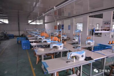 日產量可達2000只!勉縣社區扶貧工廠研發口罩戰疫情